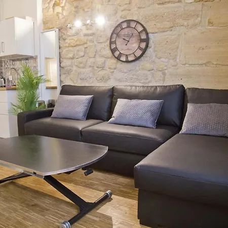 New Modern Saint Germain Center *